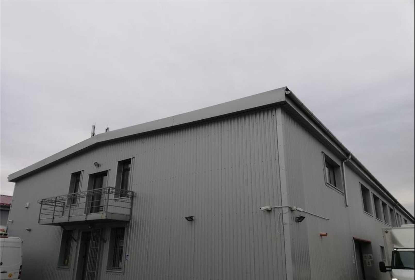 Spatiu industrial cladire birouri + depozit/productie proprietar