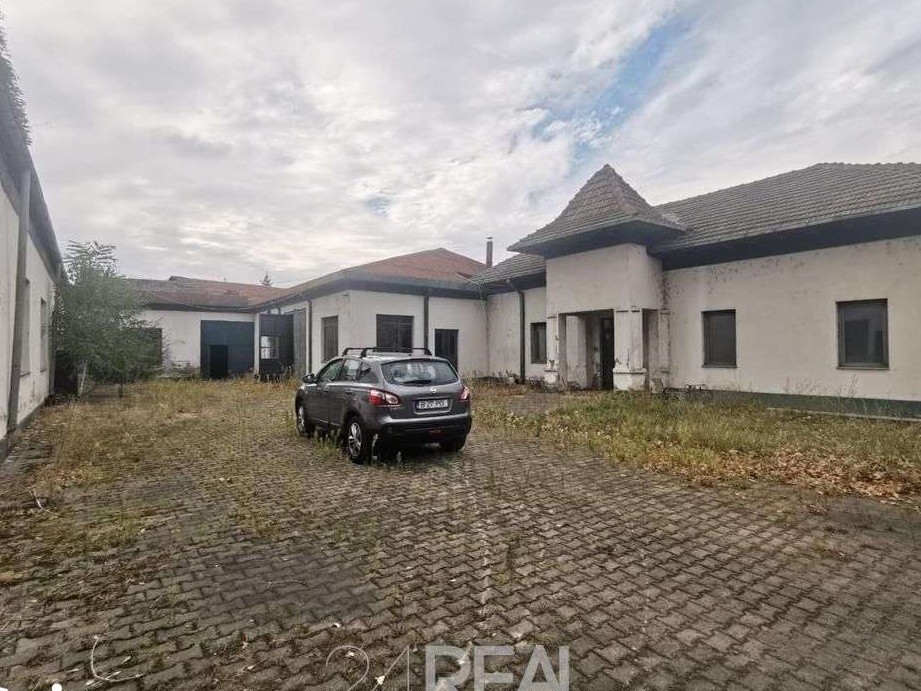 Spatiu industrial de inchiriat - pretabil productie - depozitare