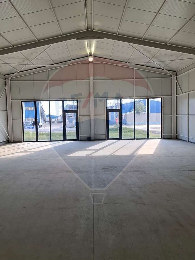Spațiu industrial de inchiriat  + teren de 450mp (parcare) in Clinceni