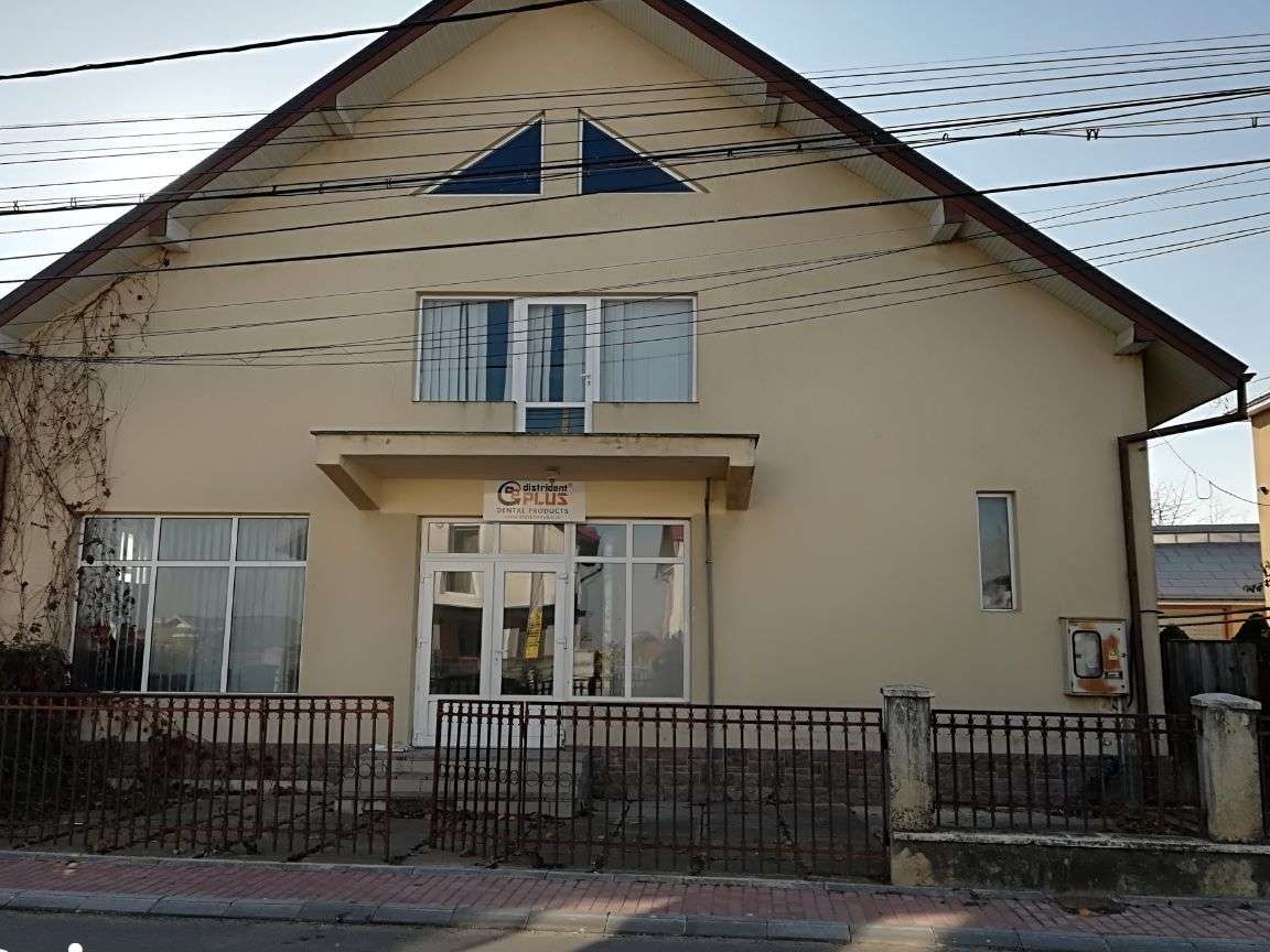 Spatiu pretabil birouri, servicii, mica productie - CF spatiu
