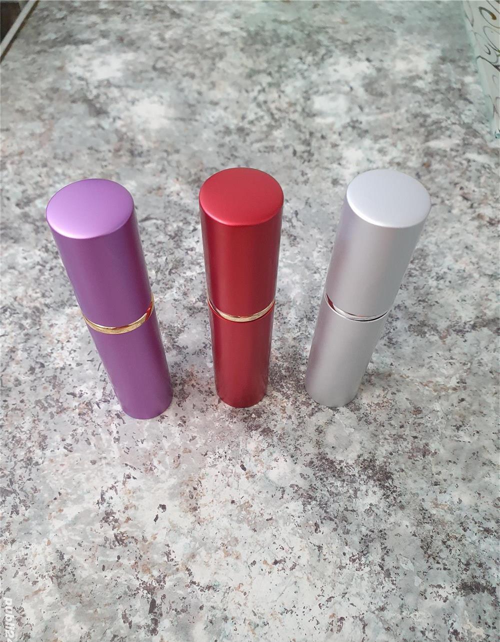 Spray cu piper tip ruj