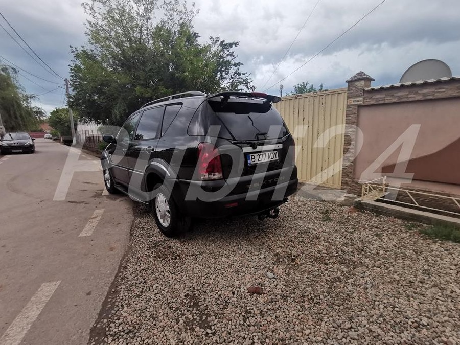 Ssangyong rexton