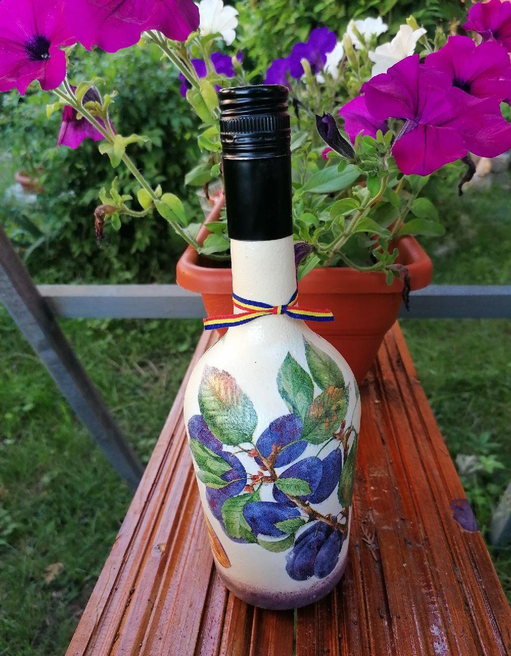 Sticla decorată manual