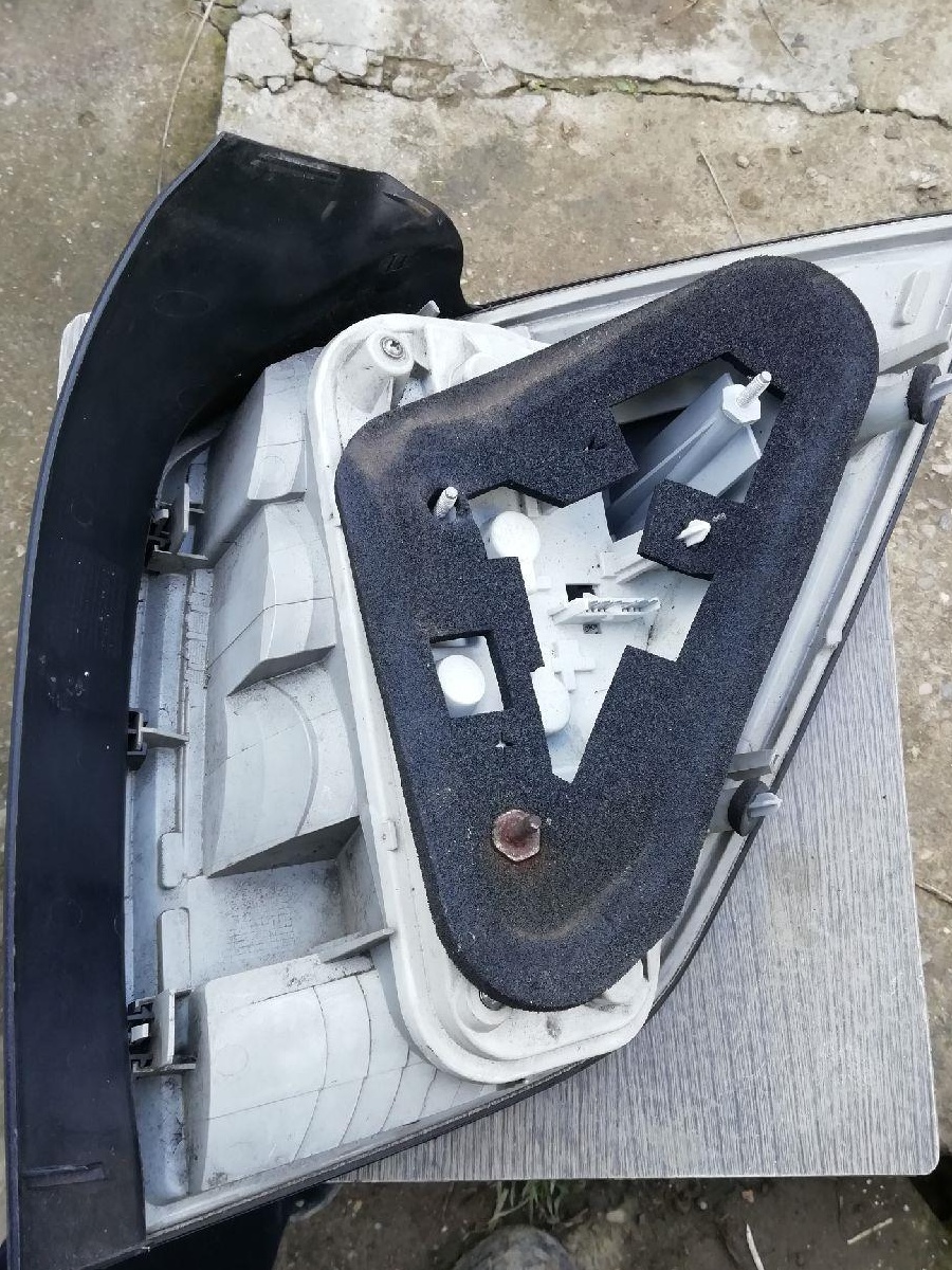 Stop stânga spate Opel astra H combi