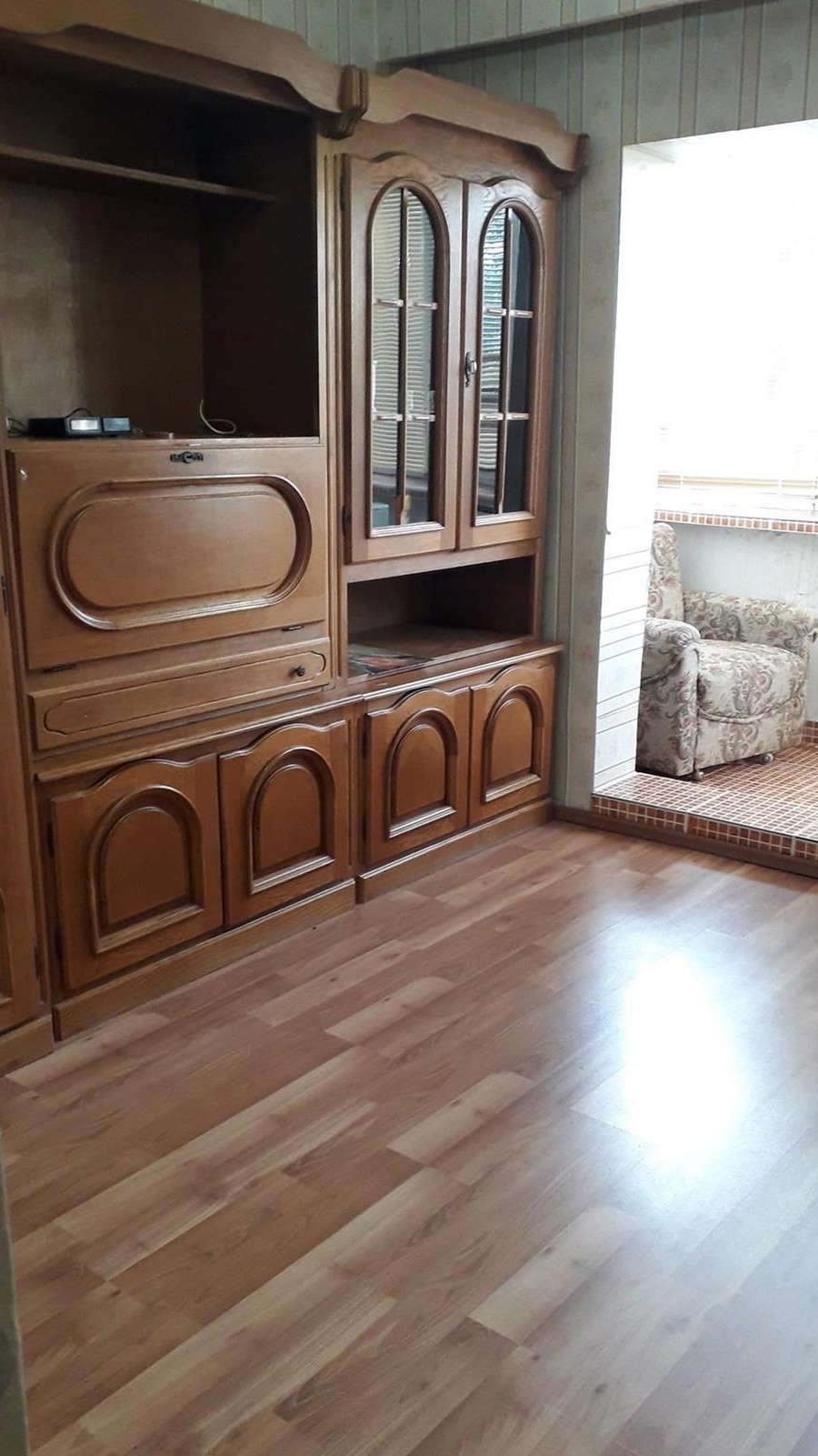 Strada Oituz, apartament cu 3 camere decomandat etaj2+garaj langa bloc, 76500 euro