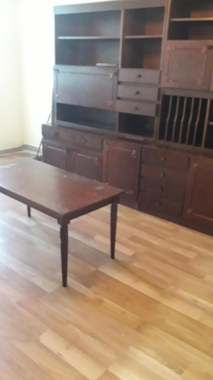 Strada Oituz, apartament cu 3 camere decomandat etaj2+garaj langa bloc, 76500 euro