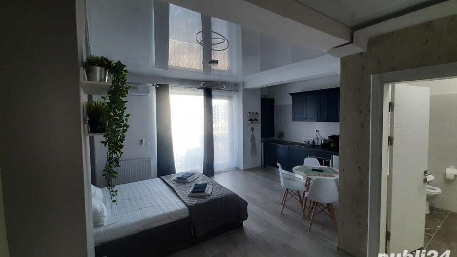 Studio Mamaia cu acces la piscina