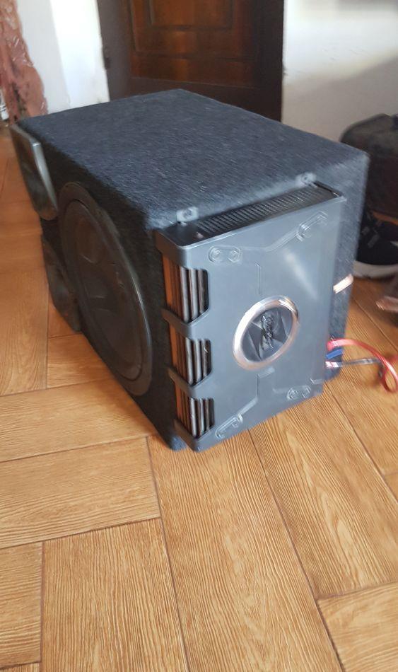 Subwoofer si statie germany schimb cu soundbar
