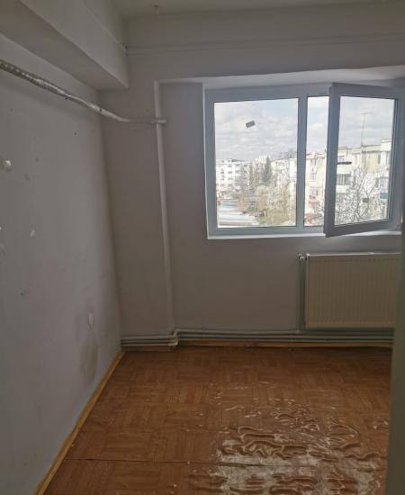 Super Pret! Apartament 2 camere, zona Radu Negru