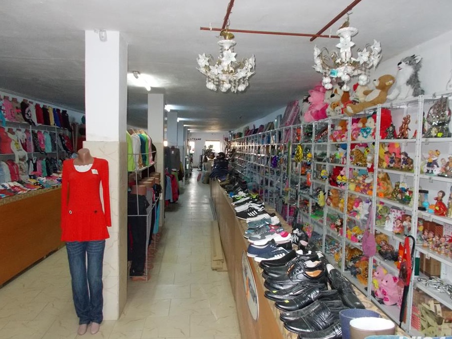Supermarket 260 mp in vecinatate - rate
