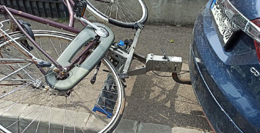 Suport 2 biciclete rapid  si rabatabil pt carlig auto