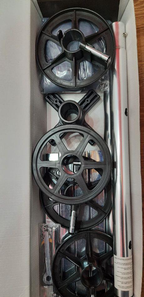 Suport vertical cu husa de protectie, depozitare 4 anvelope, pana la 225 mm latime, Nou!