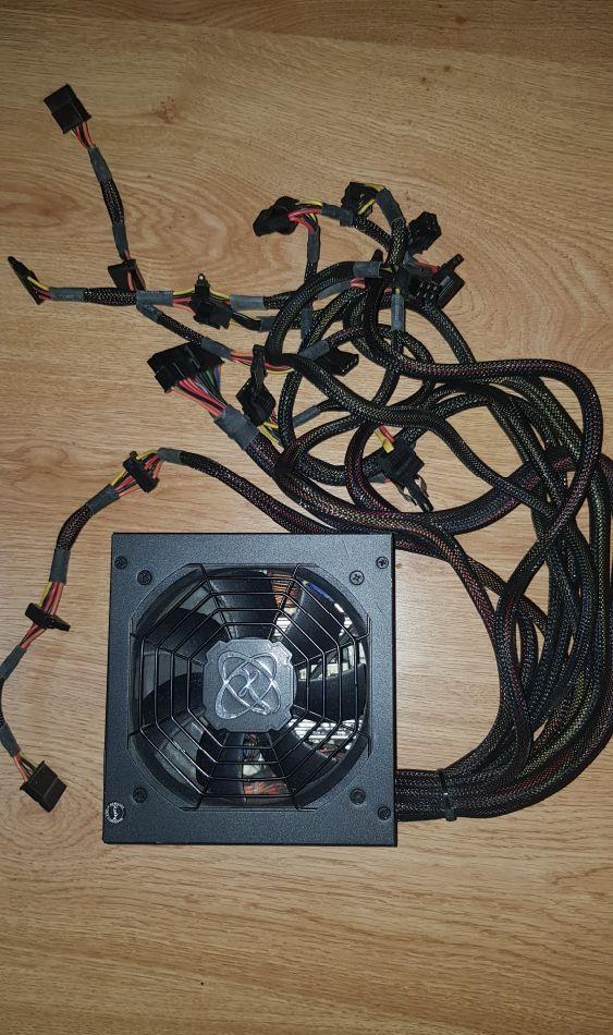 Sursă gaming XFX PRO 550W