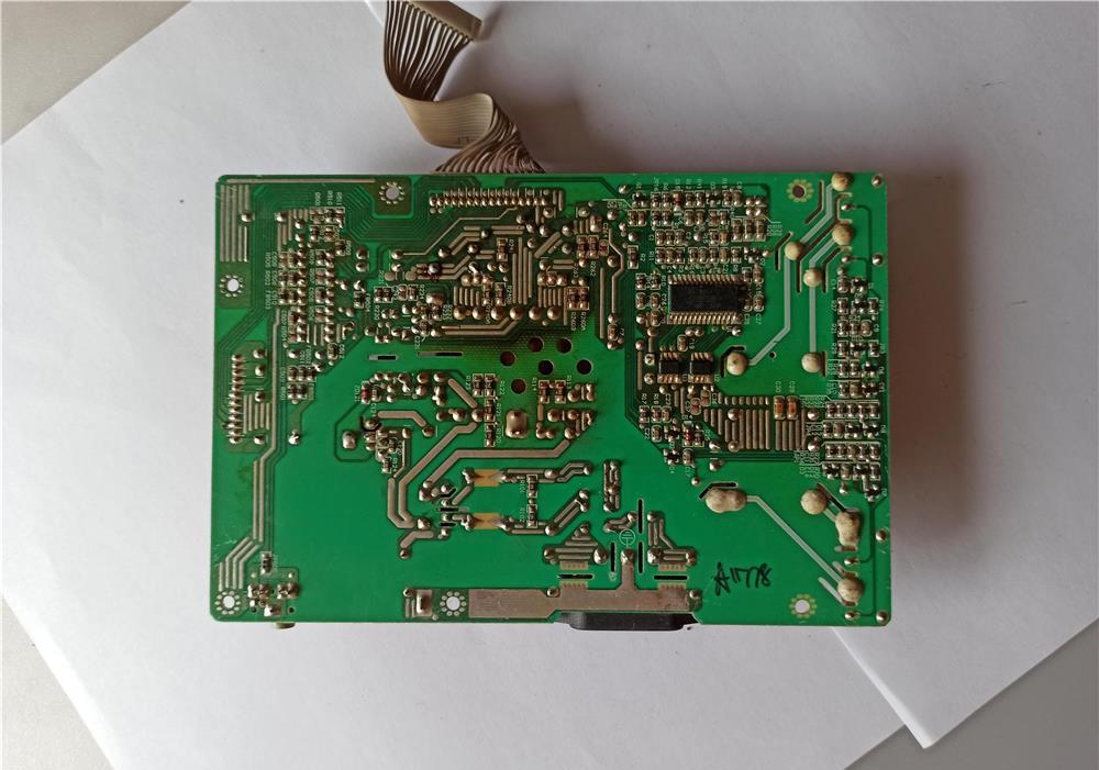 Sursa monitor FSP043-1PI01