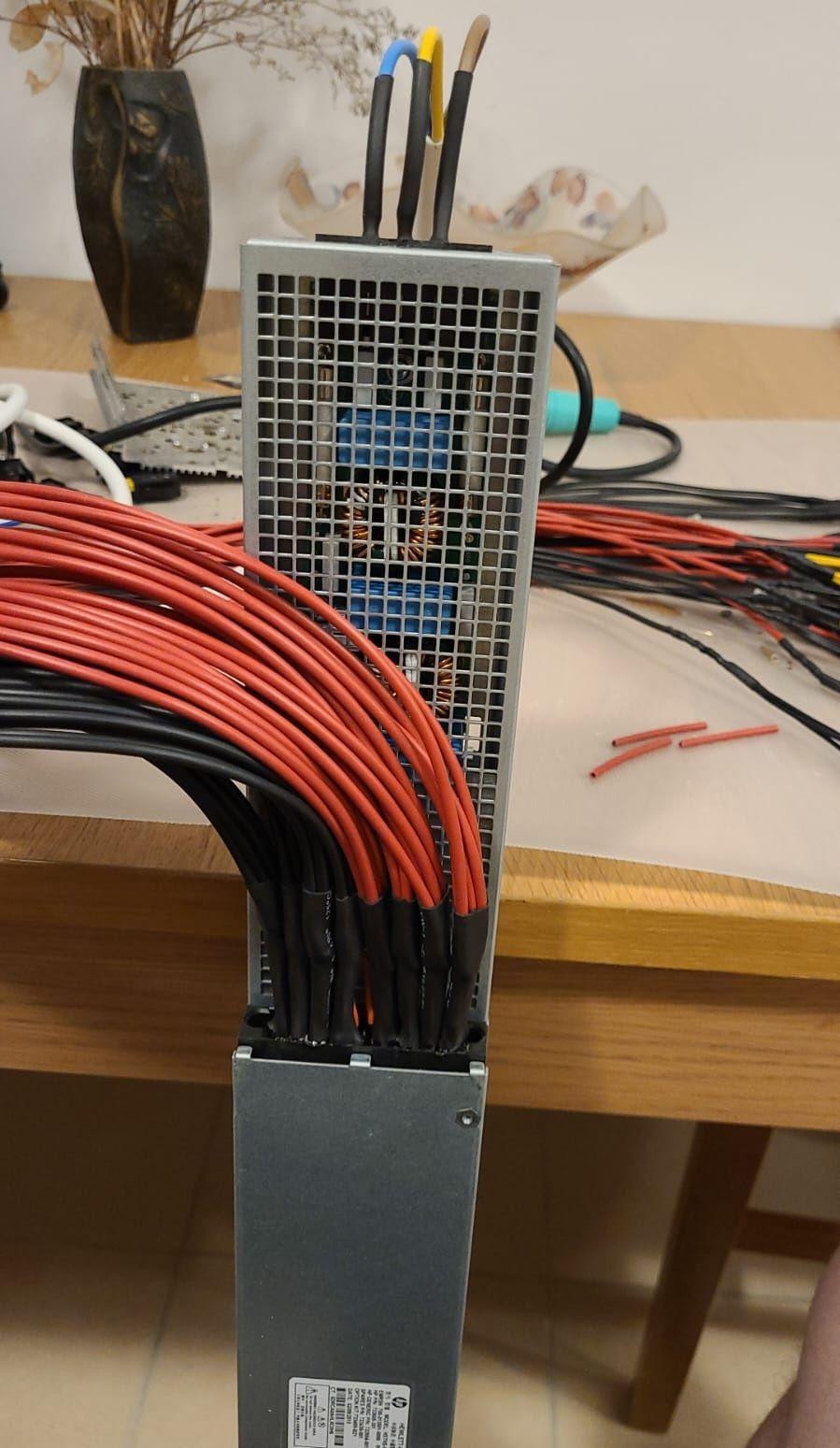 Sursa server HP 2650w Platinum cablata 24 de mufe pcie, minat crypto