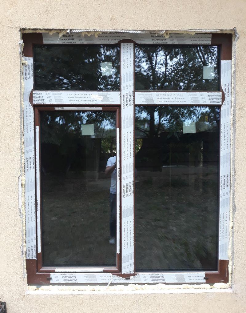 Tâmplărie PVC cu geam termopan - marca REHAU !