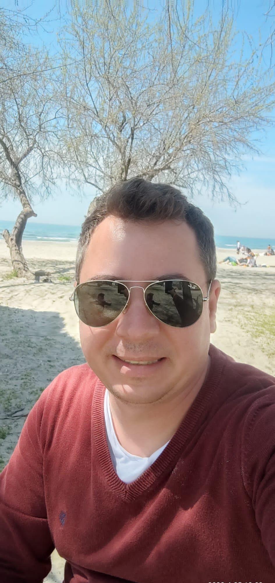 Tânăr Inginer, Caut fata Frumoasa  pentru distractii in 2