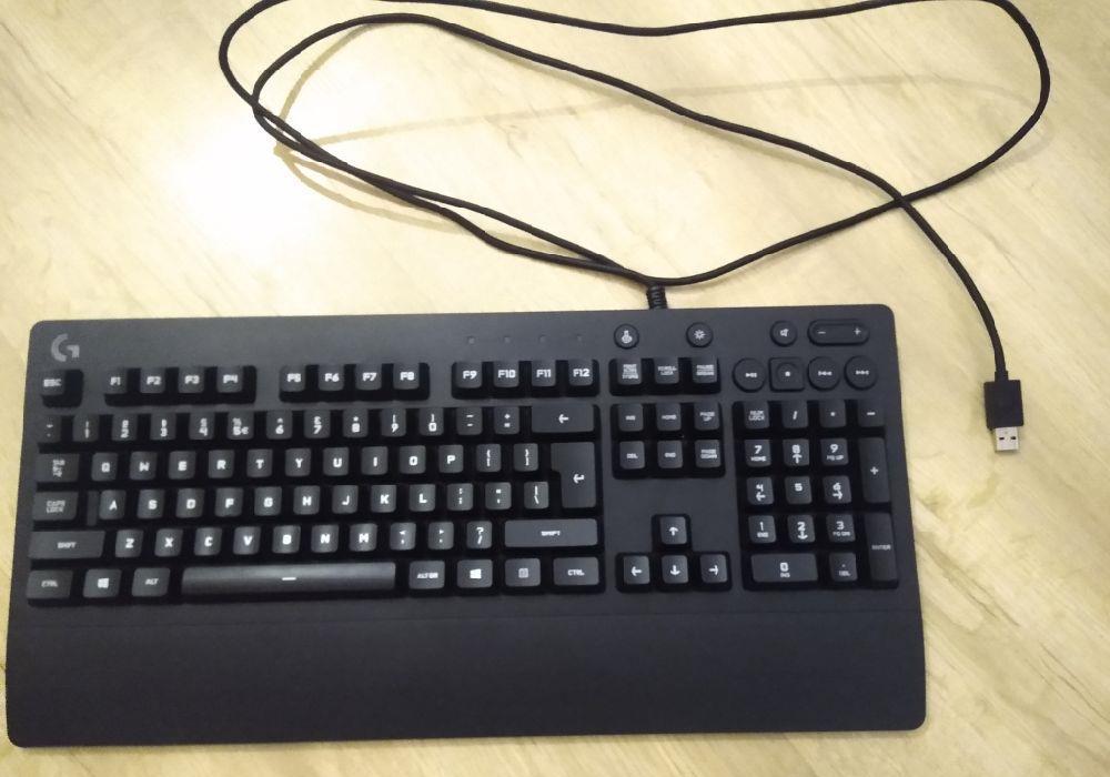 Tastatura gaming Logitech G213 RGB