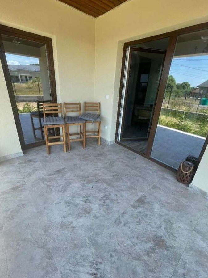 Tauti Magherausi casa pe parter cu 5,5 ari teren