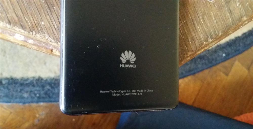 Telefon Huawey P 20 lite  ecran spart