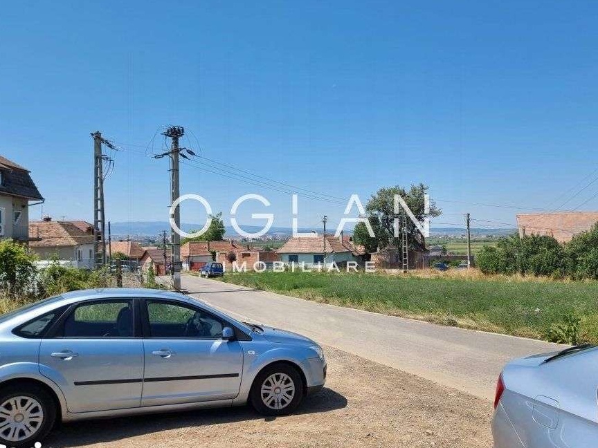 Teren 1000mp zona Bradului, Gusterita!