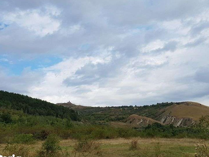 Teren 21000 metri² in centrul comunei Naeni, Jud. Buzau