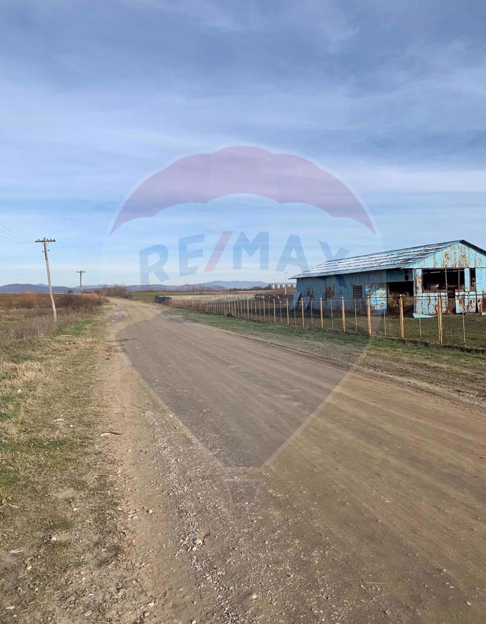 Teren 22,277mp Apa / Strada stadionului