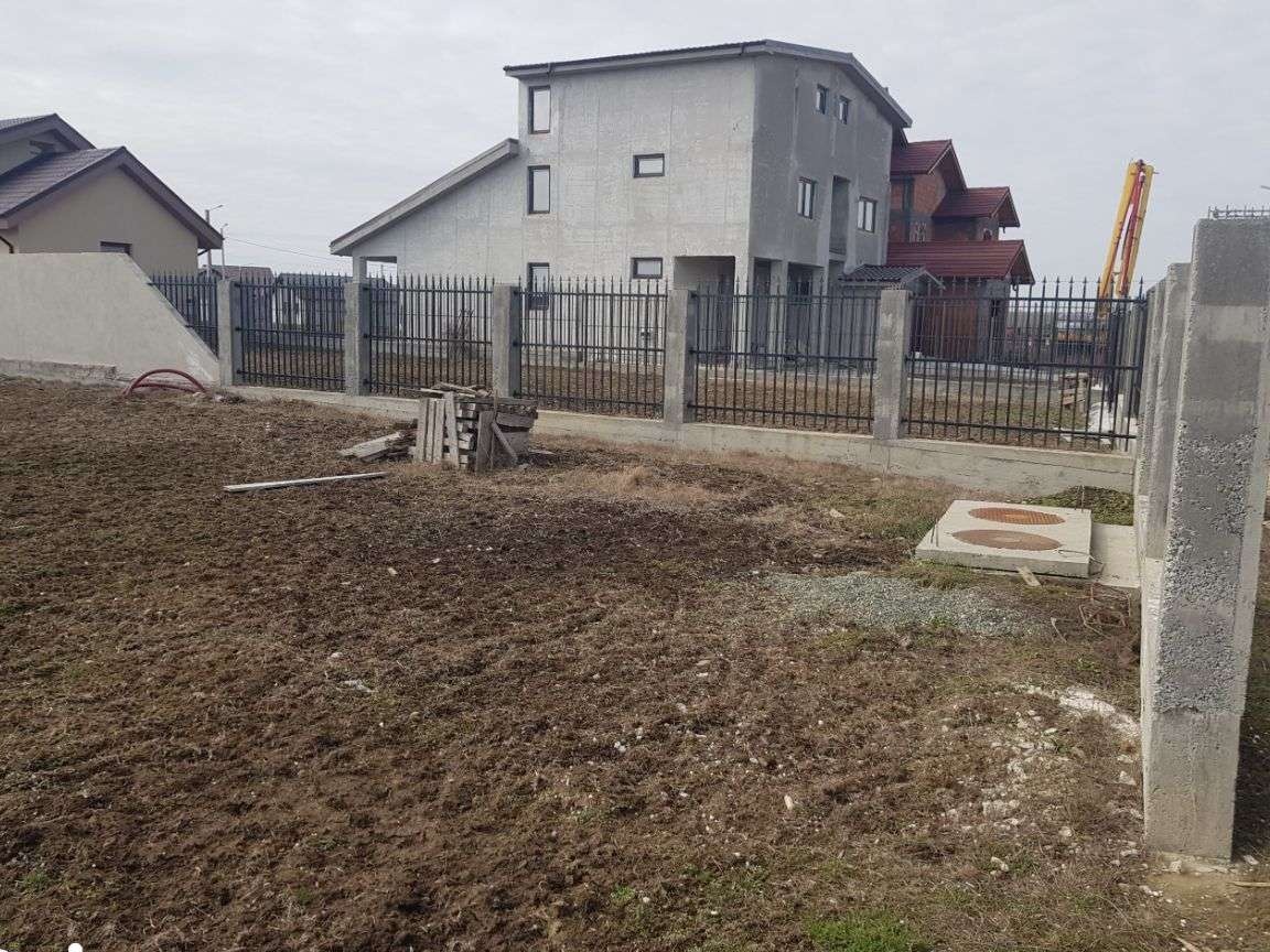 Teren 771mp Agigea intravilan, utilitati pe teren