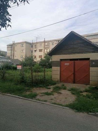 Teren cu garaj, ultracentral - Vand/schimb cu apartament cu 3/4 camere