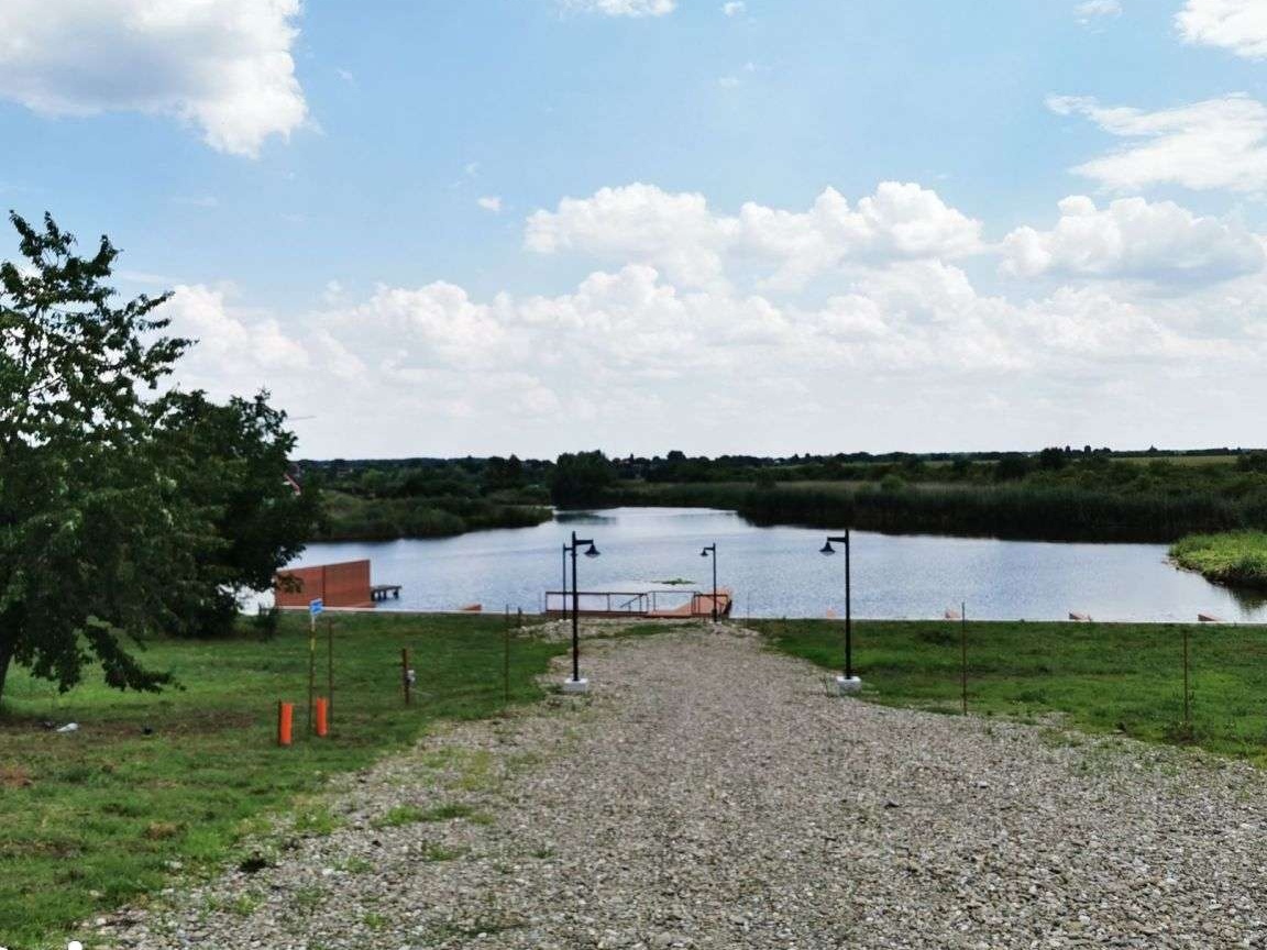 Teren cu loc de barca in complex Delta Snagov - lac Snagov