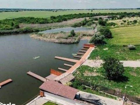 Teren cu loc de barca in complex Delta Snagov - lac Snagov