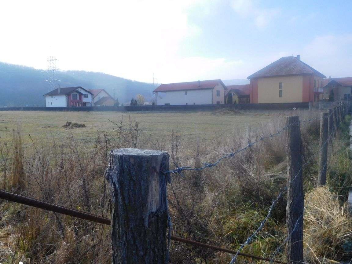 teren de inchiriat, loc Gilau, str Somesul Rece