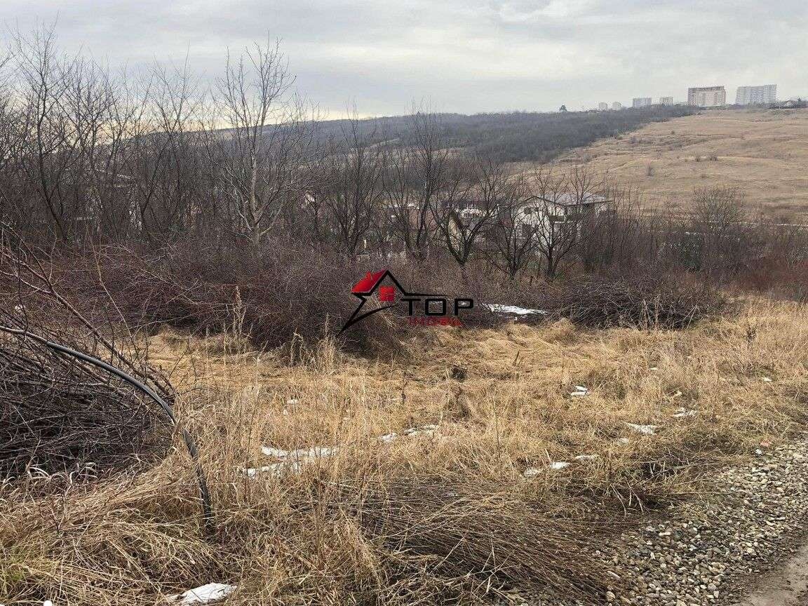 Teren de vanzare in Rediu