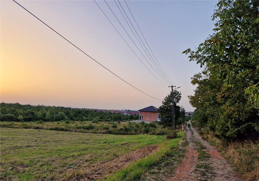 Teren de vânzare în Sebiș
