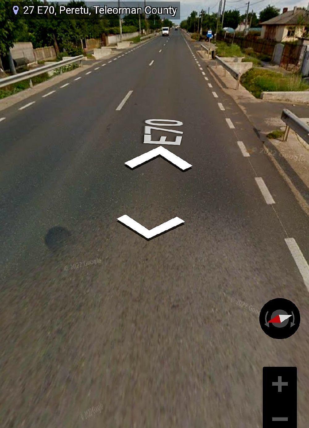 Teren de vânzare / Închiriat