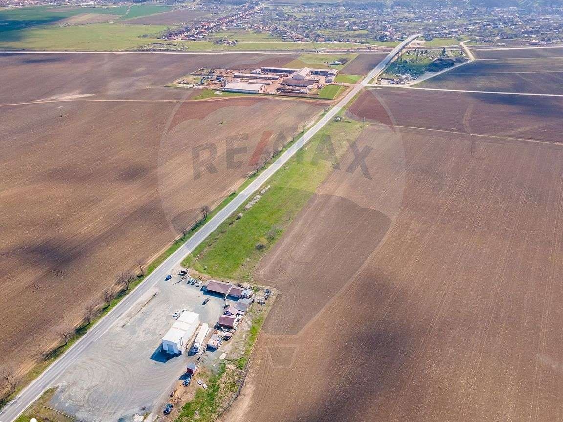 Teren extravilan de vaznare cu 5500mp in  Paulis