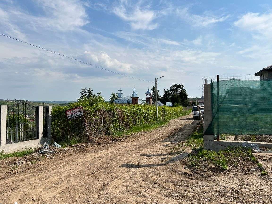 Teren Iasi Bucium Visani Castelul Grecilor pret corect zona deosebita