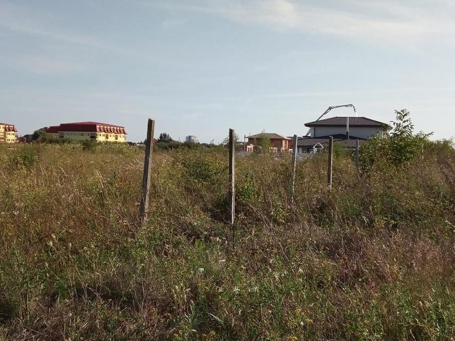 Teren intravilan 1277 mp lângă str. Fluturilor - între str. Basmelor  si ANL de pe Poligonului