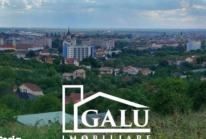 Teren intravilan 2600mp panorama superba asupra orasului Oradea