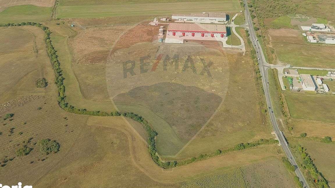 Teren INTRAVILAN 5,5ha Sanandrei, deschidere la șoseaua Arad-Timișoara