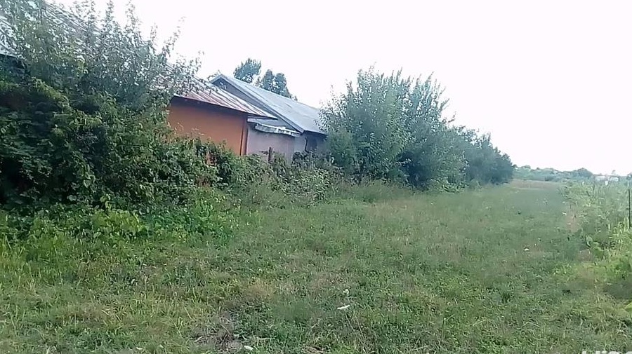 Teren intravilan 700 mp