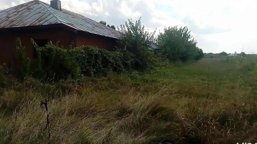 Teren intravilan 700 mp