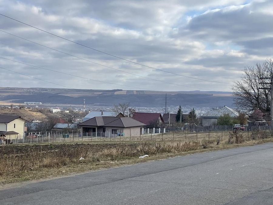 Teren intravilan Barlad - loturi casa