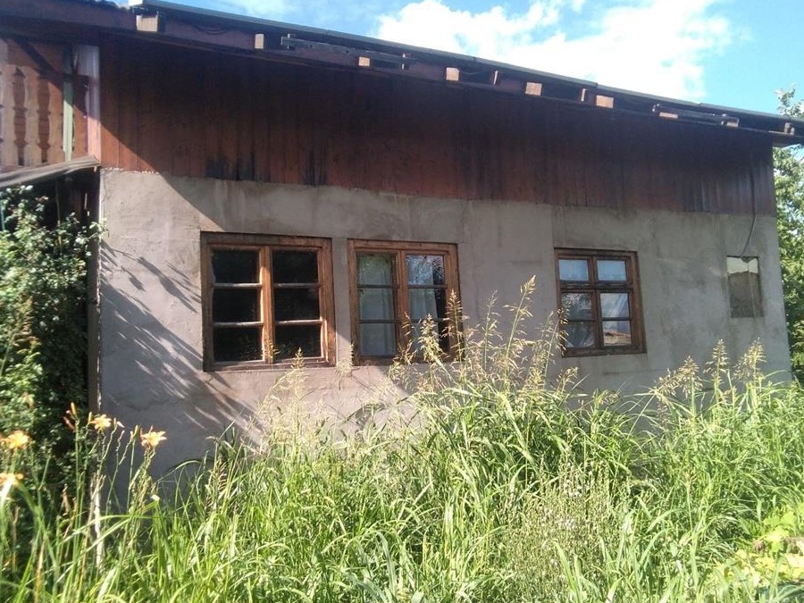 Teren  intravilan + casa Ciorogirla 1300mp d=33 ml zona in dezvoltare
