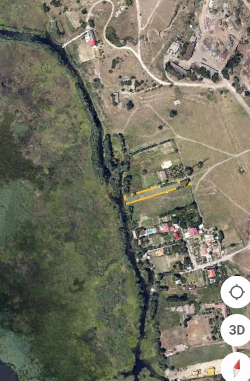 Teren intravilan cu iesire la lac