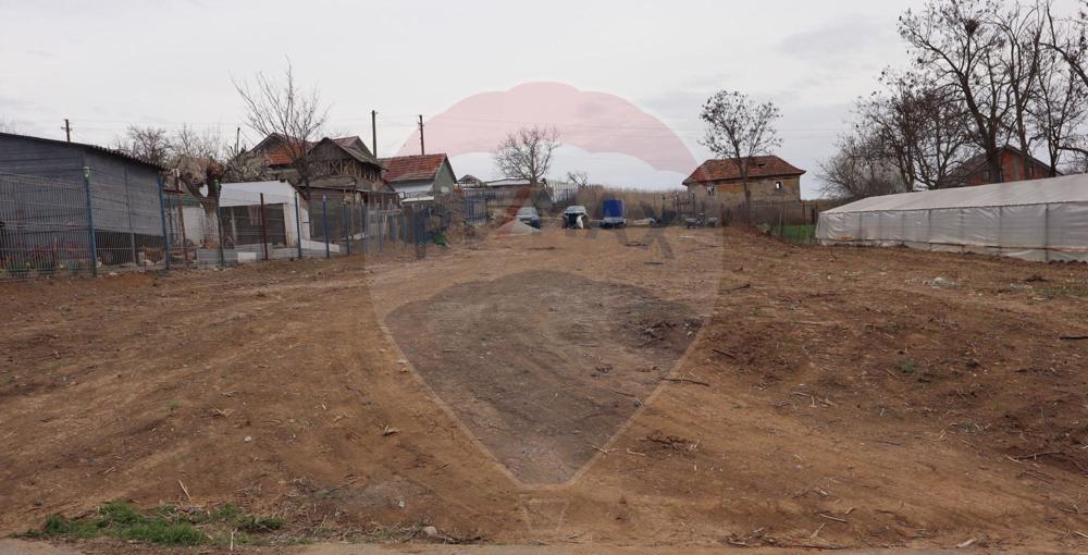 Teren intravilan de vanzare in zona Mosteni