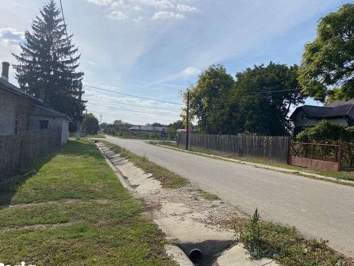 Teren intravilan Frumusani