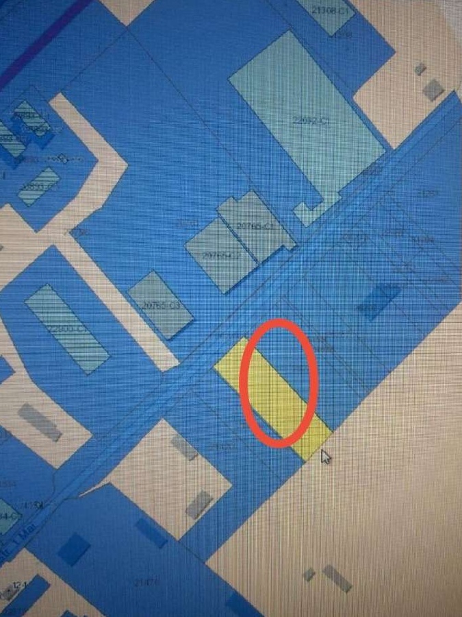 Teren intravilan în zona comerciala Alexandria