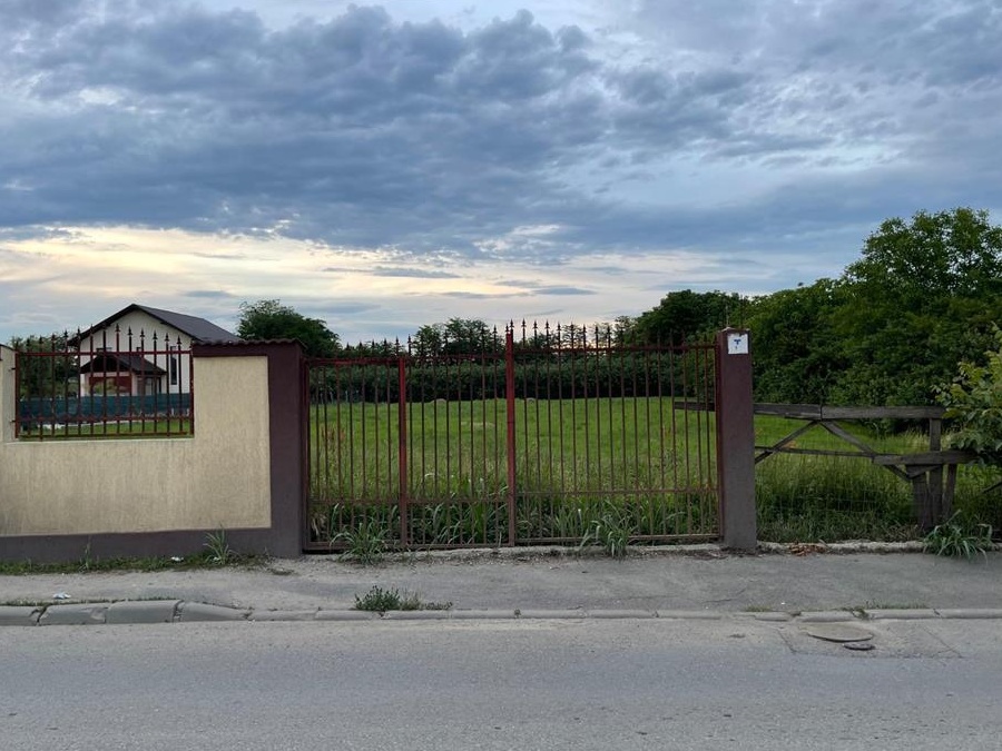 Teren Intravilan Inchiriat Bucuresti sector5 - 4500 m.p. (Negociabil 5 euro/m.p.)