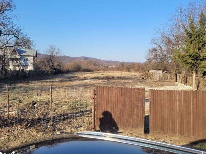 Teren intravilan Scorteni ,Sârca , str I.L.Caragiale,4000 mp